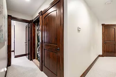 1547 S Wasatch Dr, Salt Lake City, UT 84108 - Photo 31