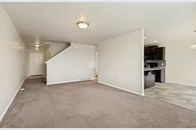 716 W Broad Stripes Dr, Bluffdale, UT 84065 - Photo 3