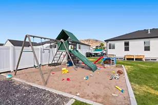 572 S 690 E, Hyrum, UT 84319 - Photo 41