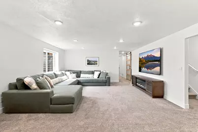 572 S 690 E, Hyrum, UT 84319 - Photo 19