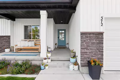 572 S 690 E, Hyrum, UT 84319 - Photo 3