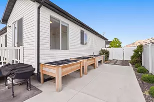572 S 690 E, Hyrum, UT 84319 - Photo 43