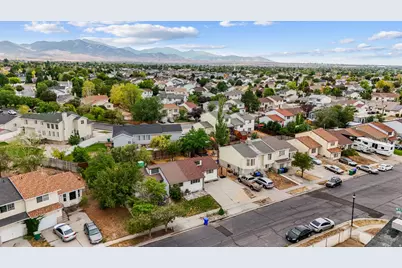 9070 S Corliss Ave, West Jordan, UT 84088 - Photo 21