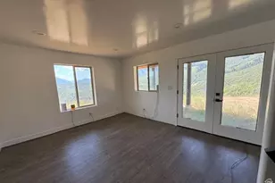 6909 E Spring Dr, Springville, UT 84663 - Photo 39