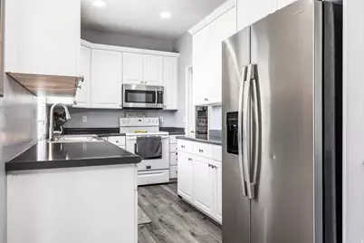 5012 W Wood Ranch Dr S, South Jordan, UT 84095 - Photo 11