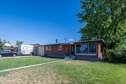 2375 W 4975 S, Roy, UT 84067 - Photo 5