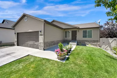 4523 N Buckboard St, Eagle Mountain, UT 84005 - Photo 3