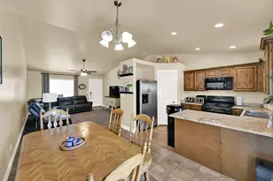4523 N Buckboard St, Eagle Mountain, UT 84005 - Photo 13