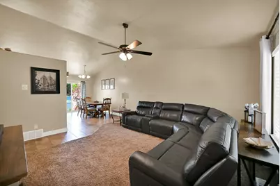 4523 N Buckboard St, Eagle Mountain, UT 84005 - Photo 7