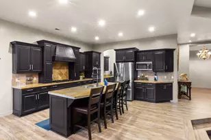 207 N Painted Dr, Ivins, UT 84738 - Photo 9