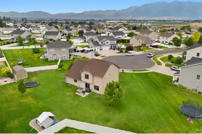 1035 W 2470 S, Nibley, UT 84321 - Photo 23