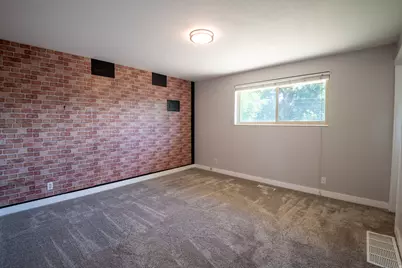 233 W 5250 S, Washington Terrace, UT 84405 - Photo 5