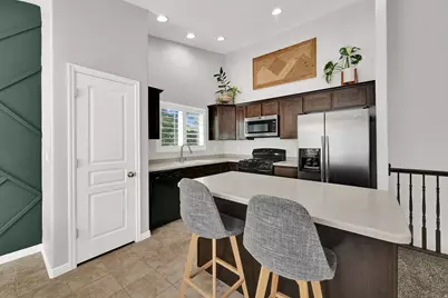 1051 S 1925 W, Syracuse, UT 84075 - Photo 5