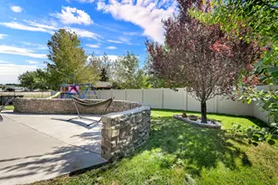 1051 S 1925 W, Syracuse, UT 84075 - Photo 37