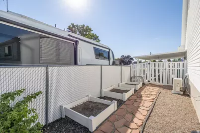 2765 W Lindi Way N, Layton, UT 84041 - Photo 29