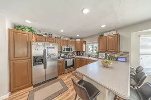 2765 W Lindi Way N, Layton, UT 84041 - Photo 5