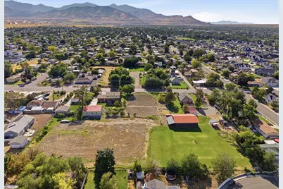 3801 S 6400 W #8, West Valley, UT 84128 - Photo 27