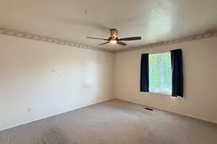 235 E 800 S, Layton, UT 84041 - Photo 11