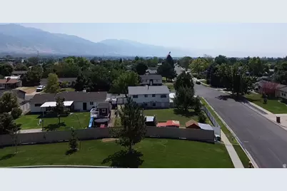 235 E 800 S, Layton, UT 84041 - Photo 31
