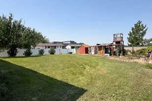 235 E 800 S, Layton, UT 84041 - Photo 33