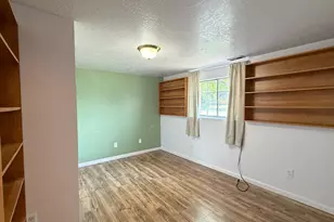 235 E 800 S, Layton, UT 84041 - Photo 17