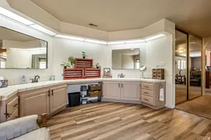 545 S Valley View Dr, Saint George, UT 84770 - Photo 11