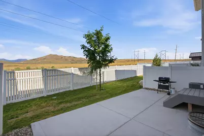 2143 N Chianti St, Saratoga Springs, UT 84045 - Photo 25