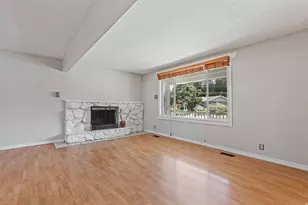 4928 S 1645 E, Holladay, UT 84117 - Photo 7