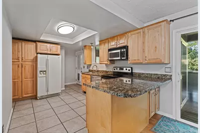 4928 S 1645 E, Holladay, UT 84117 - Photo 13