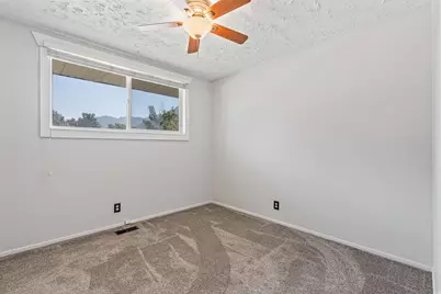 4928 S 1645 E, Holladay, UT 84117 - Photo 19