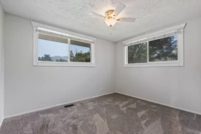 4928 S 1645 E, Holladay, UT 84117 - Photo 23