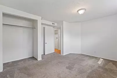 4928 S 1645 E, Holladay, UT 84117 - Photo 43