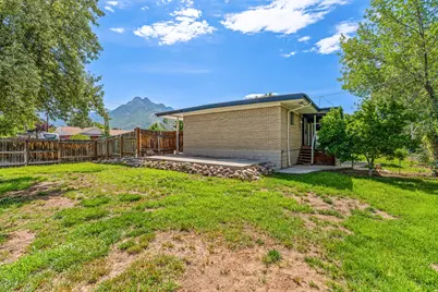 4928 S 1645 E, Holladay, UT 84117 - Photo 5