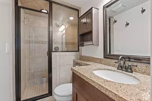 4928 S 1645 E, Holladay, UT 84117 - Photo 25