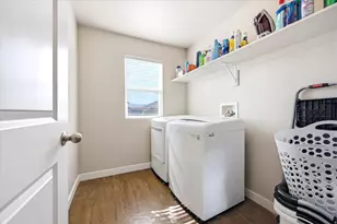 1596 N Cordoba Dr, Saratoga Springs, UT 84045 - Photo 29