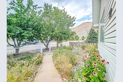 47 S 200 E, Helper, UT 84526 - Photo 11