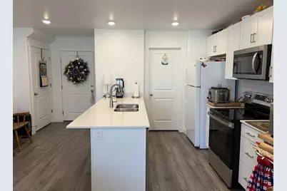 1391 S Oakdale Dr #233, Santaquin, UT 84655 - Photo 5