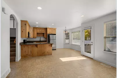 7183 S Villa Place Dr E, Midvale, UT 84047 - Photo 5