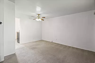 127 N 1st, Tooele, UT 84074 - Photo 3