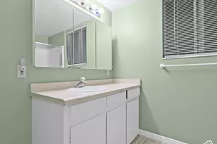 4547 S Tanglewood Dr, Holladay, UT 84117 - Photo 19