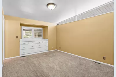 4547 S Tanglewood Dr, Holladay, UT 84117 - Photo 17
