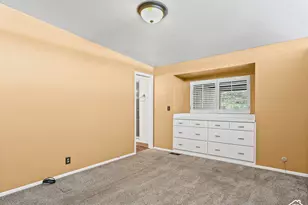 4547 S Tanglewood Dr, Holladay, UT 84117 - Photo 13