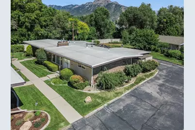 4547 S Tanglewood Dr, Holladay, UT 84117 - Photo 1