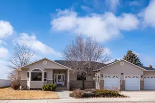 1135 W Park Ridge Dr S, Roosevelt, UT 84066 - Photo 1