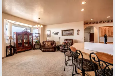 1135 W Park Ridge Dr S, Roosevelt, UT 84066 - Photo 13