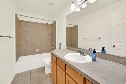 1661 N 865 W, Clinton, UT 84015 - Photo 15