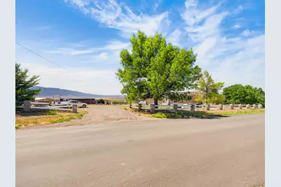 715 W 100 E, Bicknell, UT 84715 - Photo 49