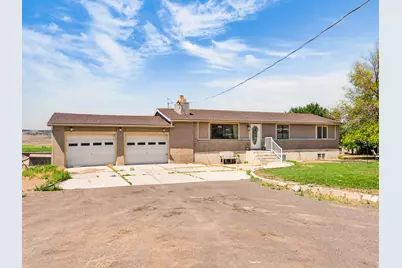 715 W 100 E, Bicknell, UT 84715 - Photo 3