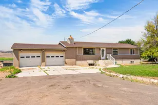 715 W 100 E, Bicknell, UT 84715 - Photo 3