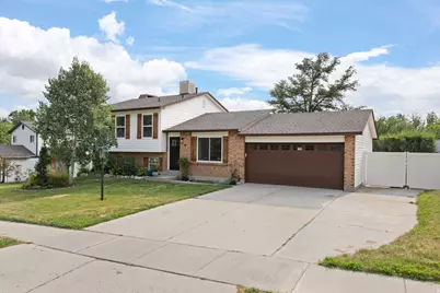 12152 S Cinnamon Ridge Rd, Sandy, UT 84094 - Photo 3